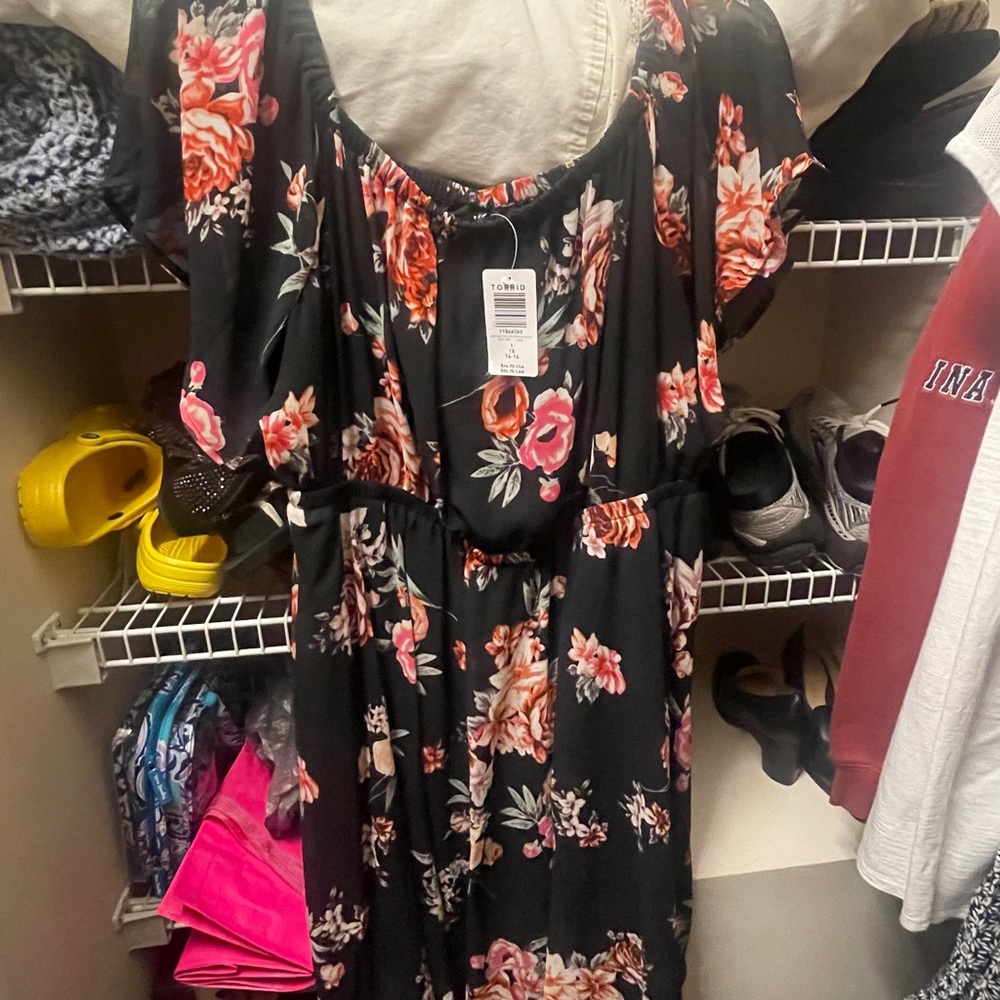 Torrid NWT cold shoulder dress